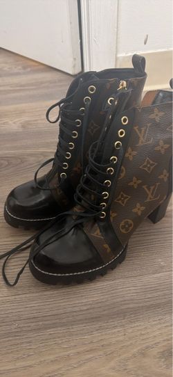 Luxury Loui Boots size 42