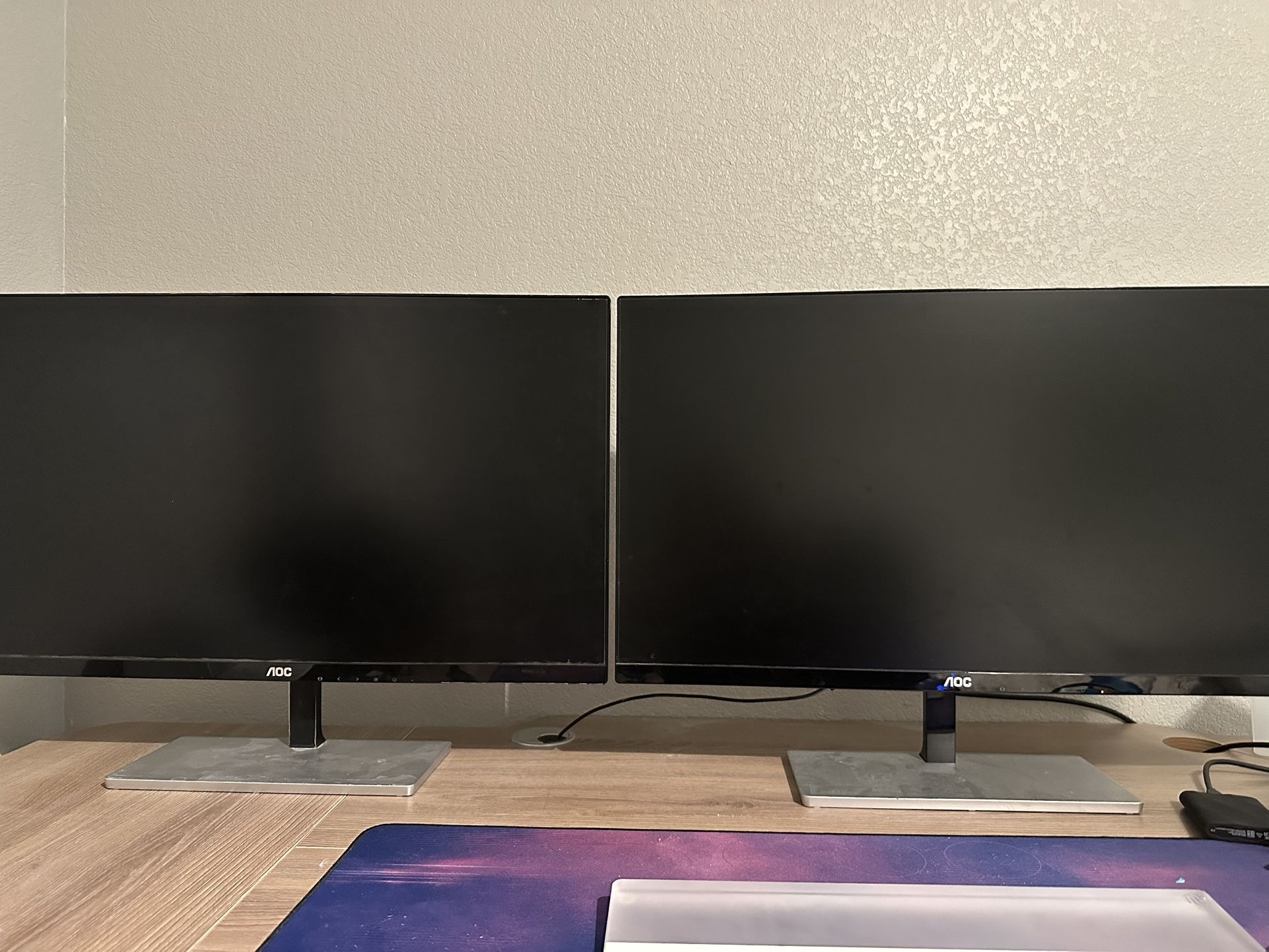 AOC Computer monitors