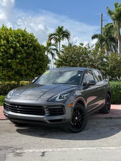 PORSCHE CAYENNE 2019