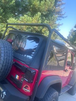 2 Door Jeep Wrangler Barracade roof rack w/basket