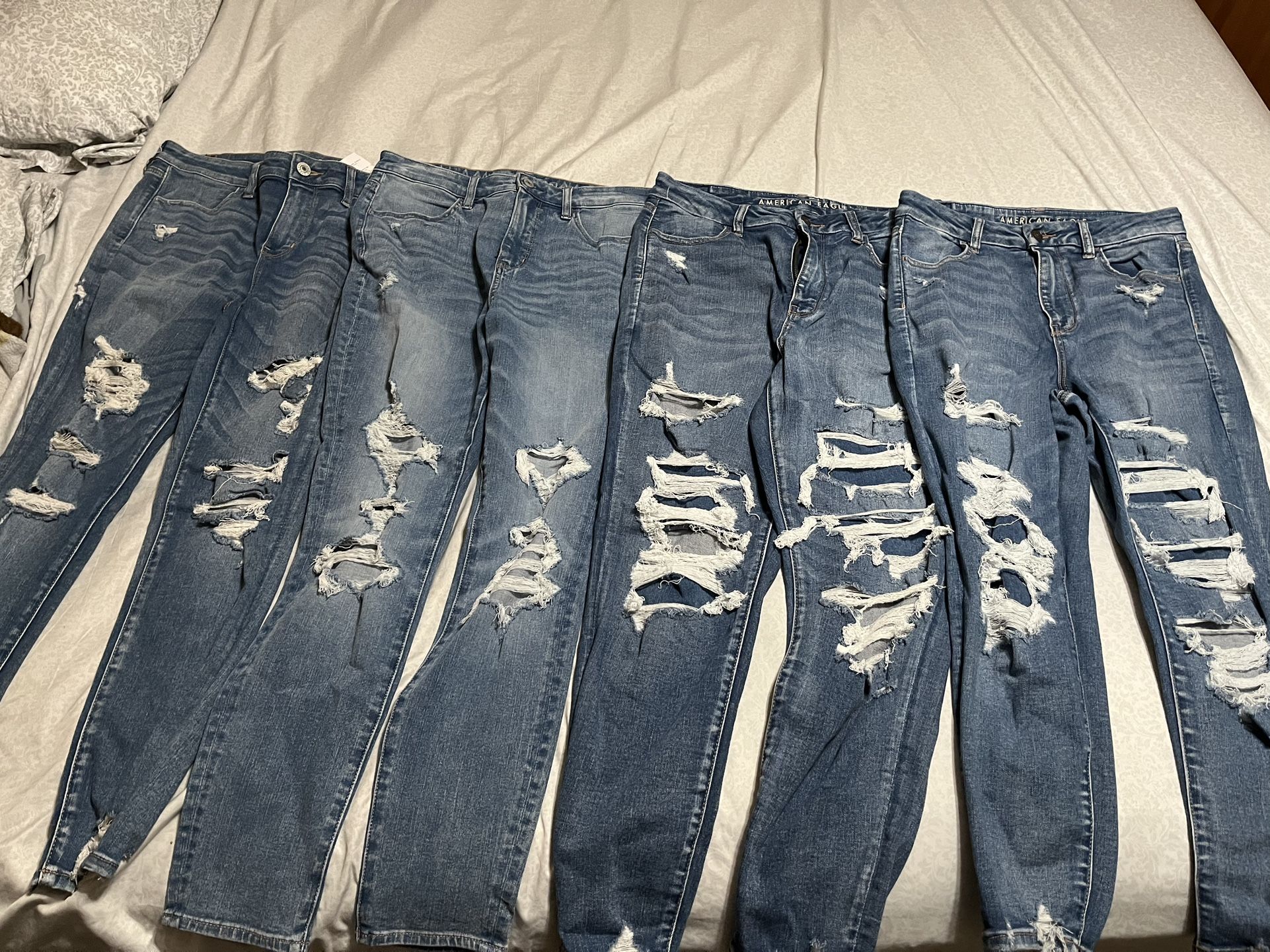 American Eagle Skinny jeans Size 10
