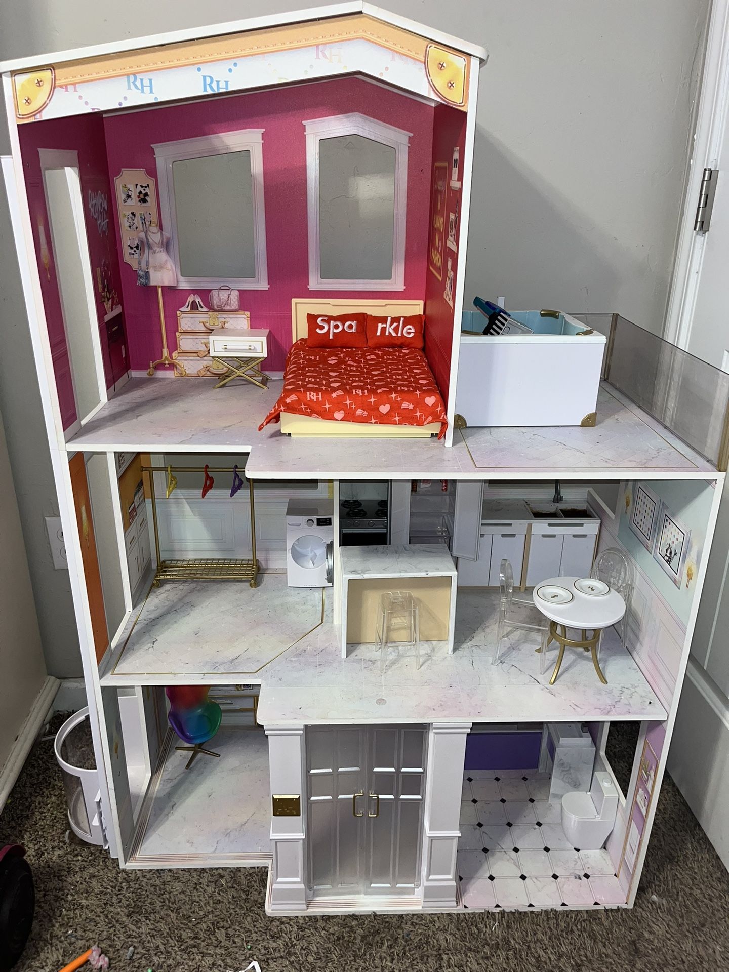 Rainbow High 3 Story Dollhouse With Elevator