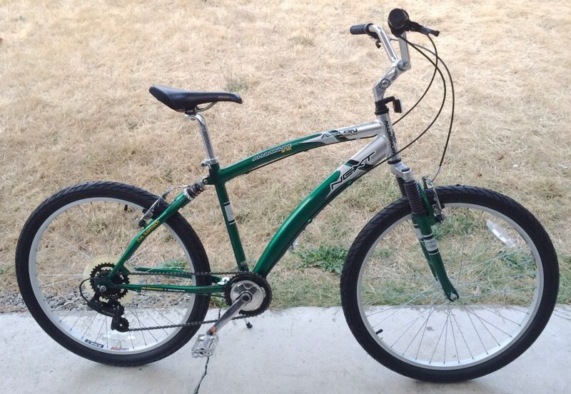 Men's 26" Next Avalon 7-speed Cruiser Bike - like new