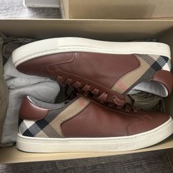 Burberry Shoes 