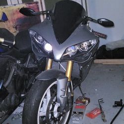 08 Yamaha R1