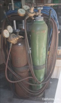 Oxy/Acetylene Cutting Torch/Welder and Cart