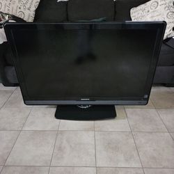 MAGNAVOX Flat Screen TV