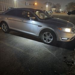 2015 Ford Taurus