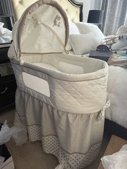 Safety 1st Nod-A-Way Bassinet 