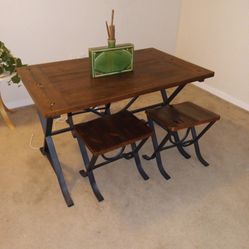 Wooden table w/ Stools 