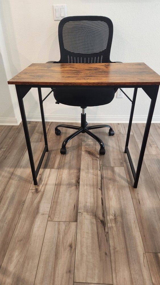 Desk & chair