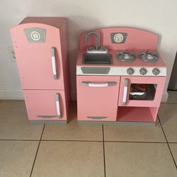 Play kitchen