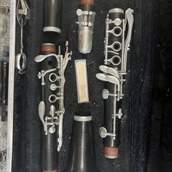 Selmer Wood Clarinet 