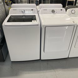 White Washer & Dryer Pair