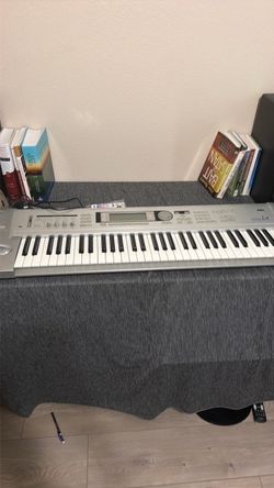 KORG TritonLe Music Workstation