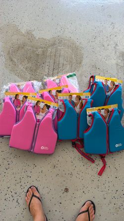 Swim train vest for kids ages 4-6 set of 9