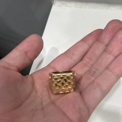 Gold nugget ring 