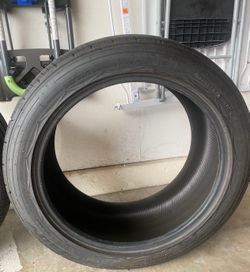 (1) Nitto NT420V Tire 285/40/20 *like new