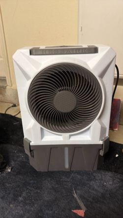 Water cooler fan