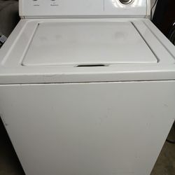 Set Of Whirlpool Washer And Dryer 