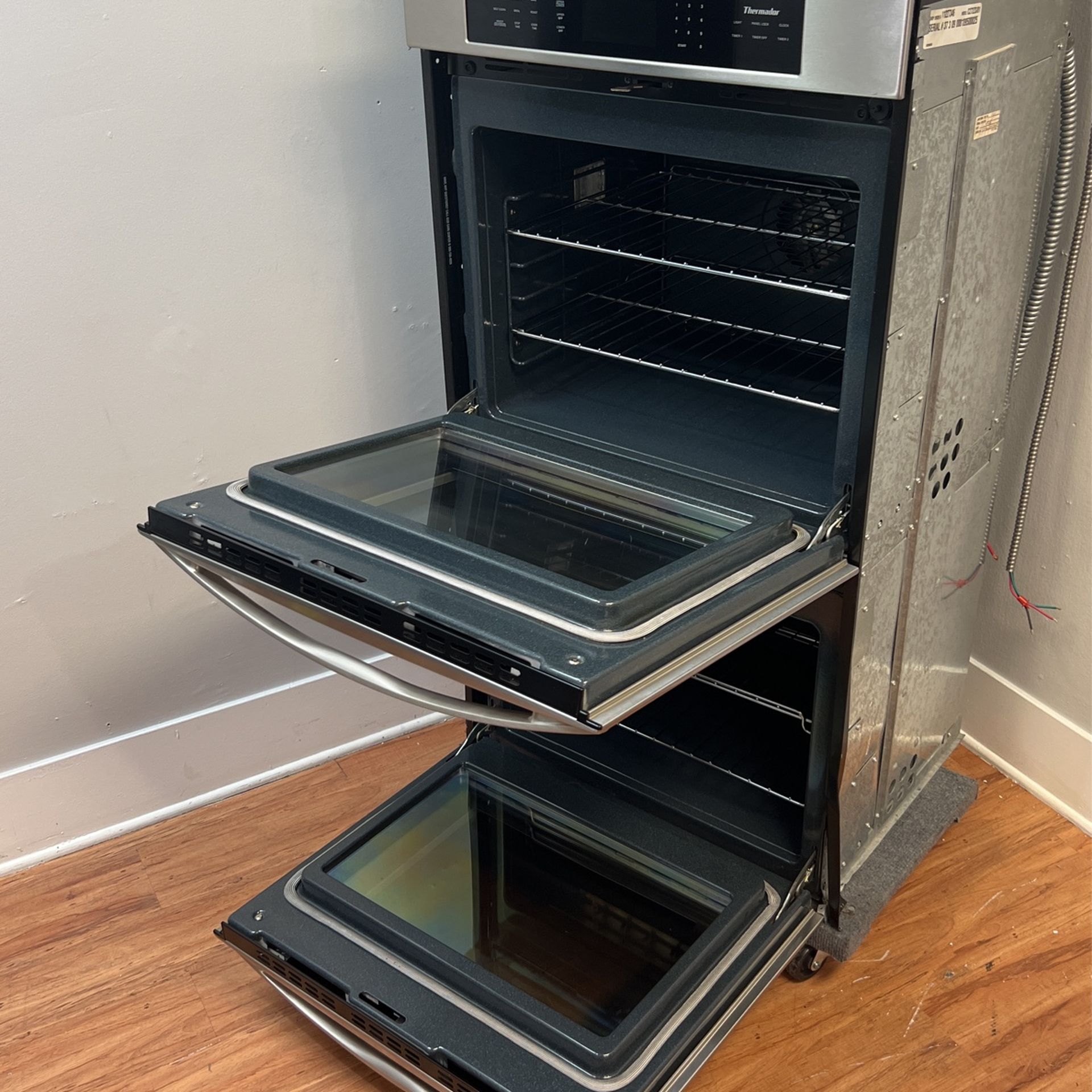 Thermador Double Oven 27" for Sale in Deerfield Beach, FL OfferUp