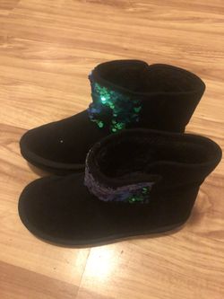 Girls boots new size 1