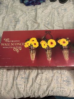Decorative Wall Sconce with 3 Glass Vases