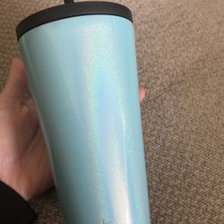 New Holographic Blue Insulated Tumbler With Straw Lid 