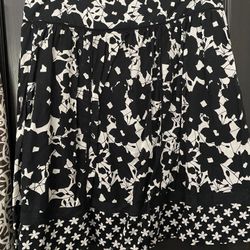 Women’s 4 Very Nice Skirts 