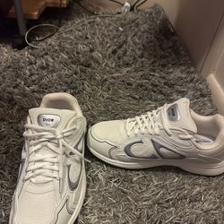 White Dior B30s