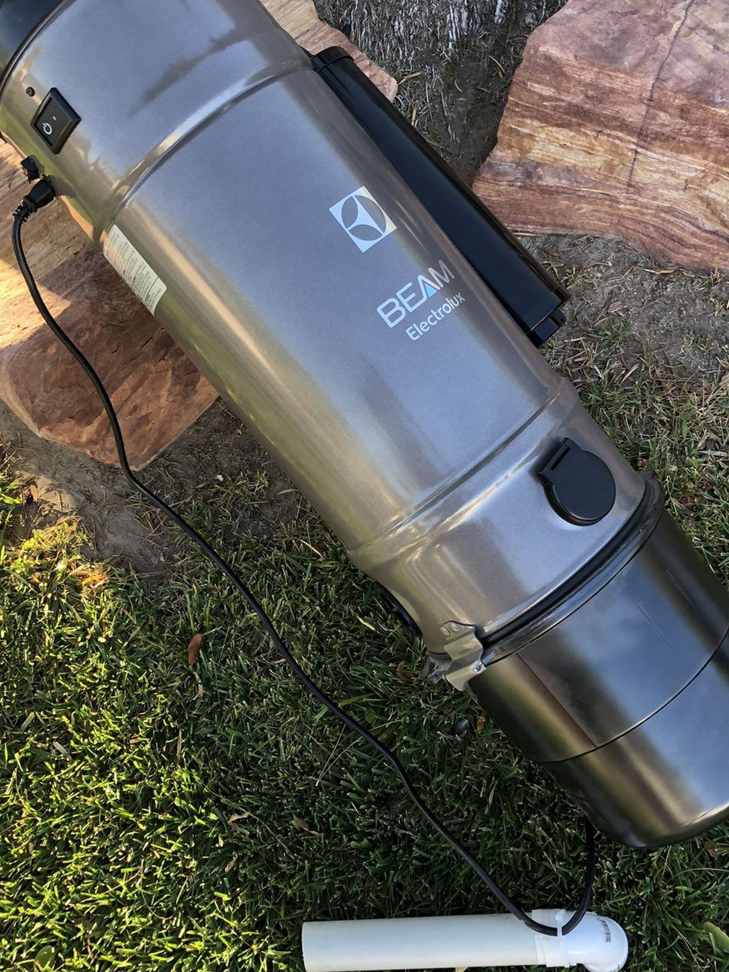 Beam Electrolux Central Vacuum like new!