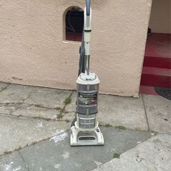 Great Vacuum Cleaner Shark Brand Works Very Good Powerful Good Condition 