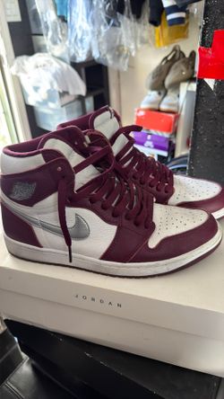 Jordan 1s size 10
