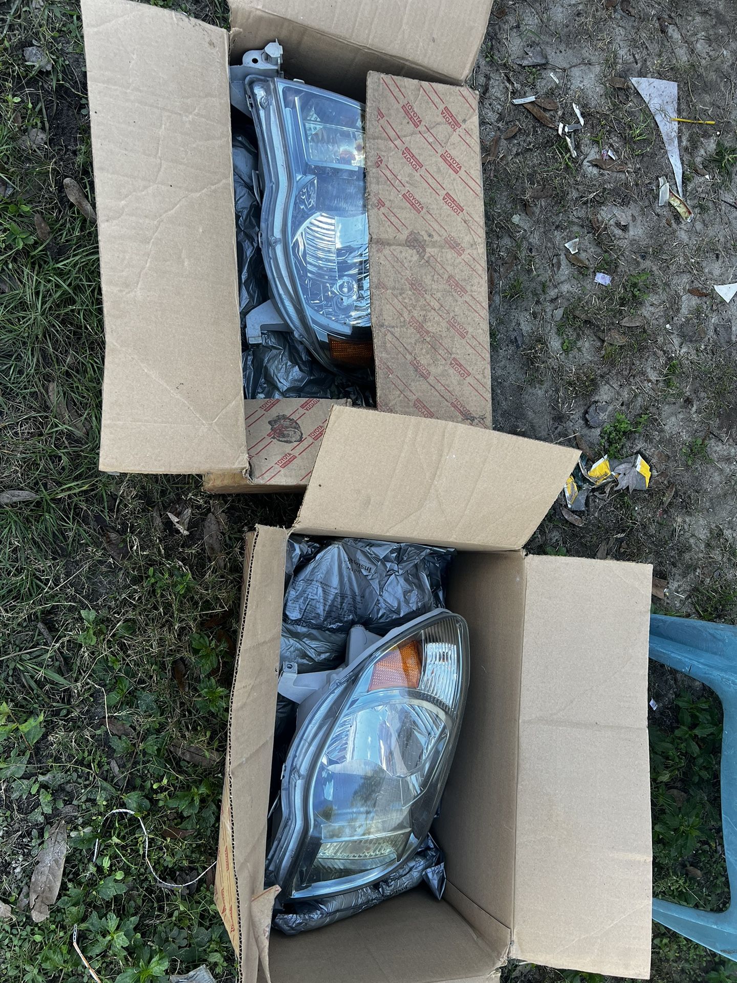 Toyota Tacoma Headlights