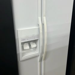 Whirlpool Refrigerator 