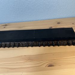 Alesis 3630 Compressor RMS/Peak Dual Channel Compressor Limiter TESTED/NO PSU x2