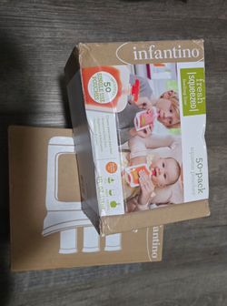 Infantino squeeze station and squeeze pouches