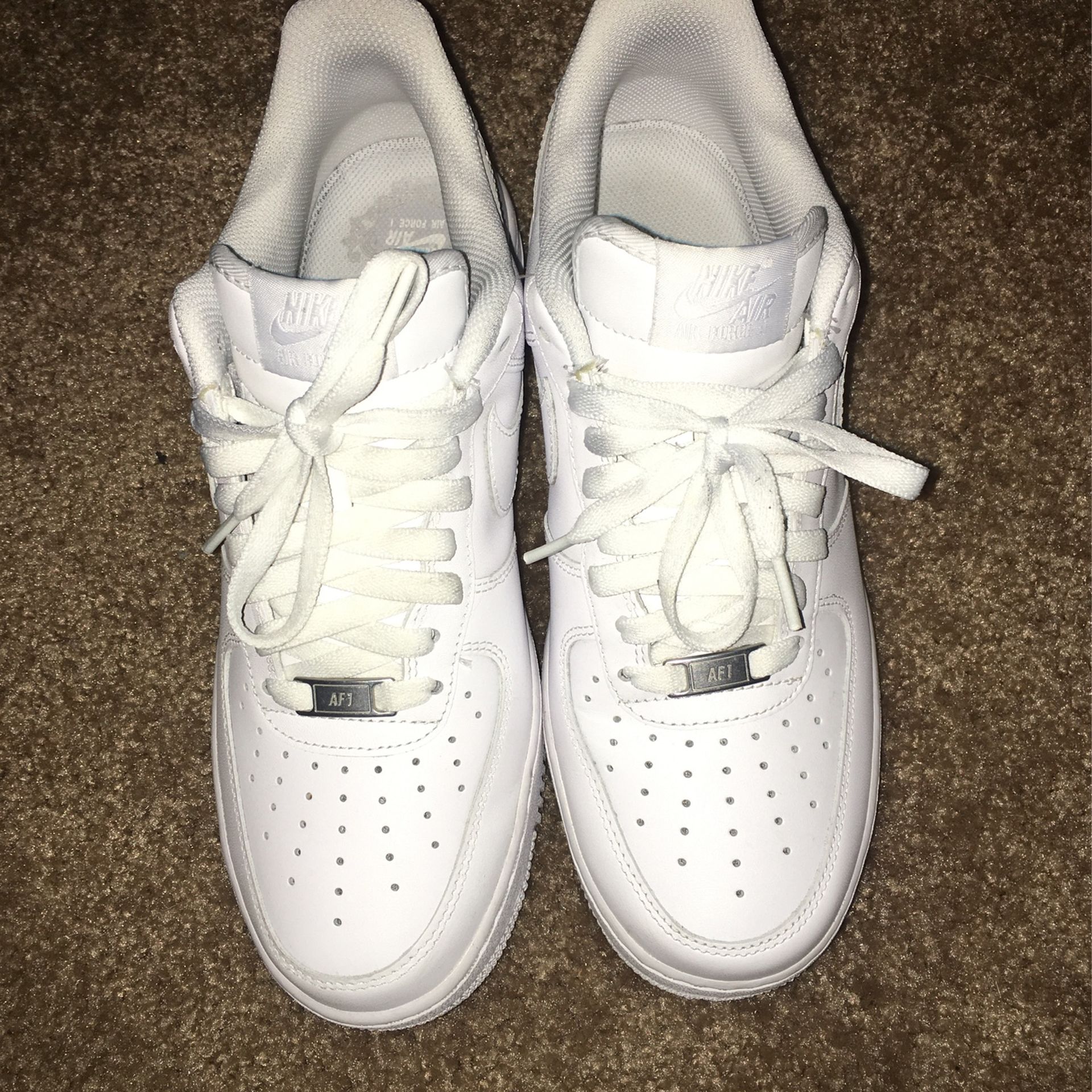 New White Air Force 1