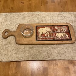 MCM 1970s Georges Briard Safari animal enamelware & wood cheese / charcuterie board. Vintage.