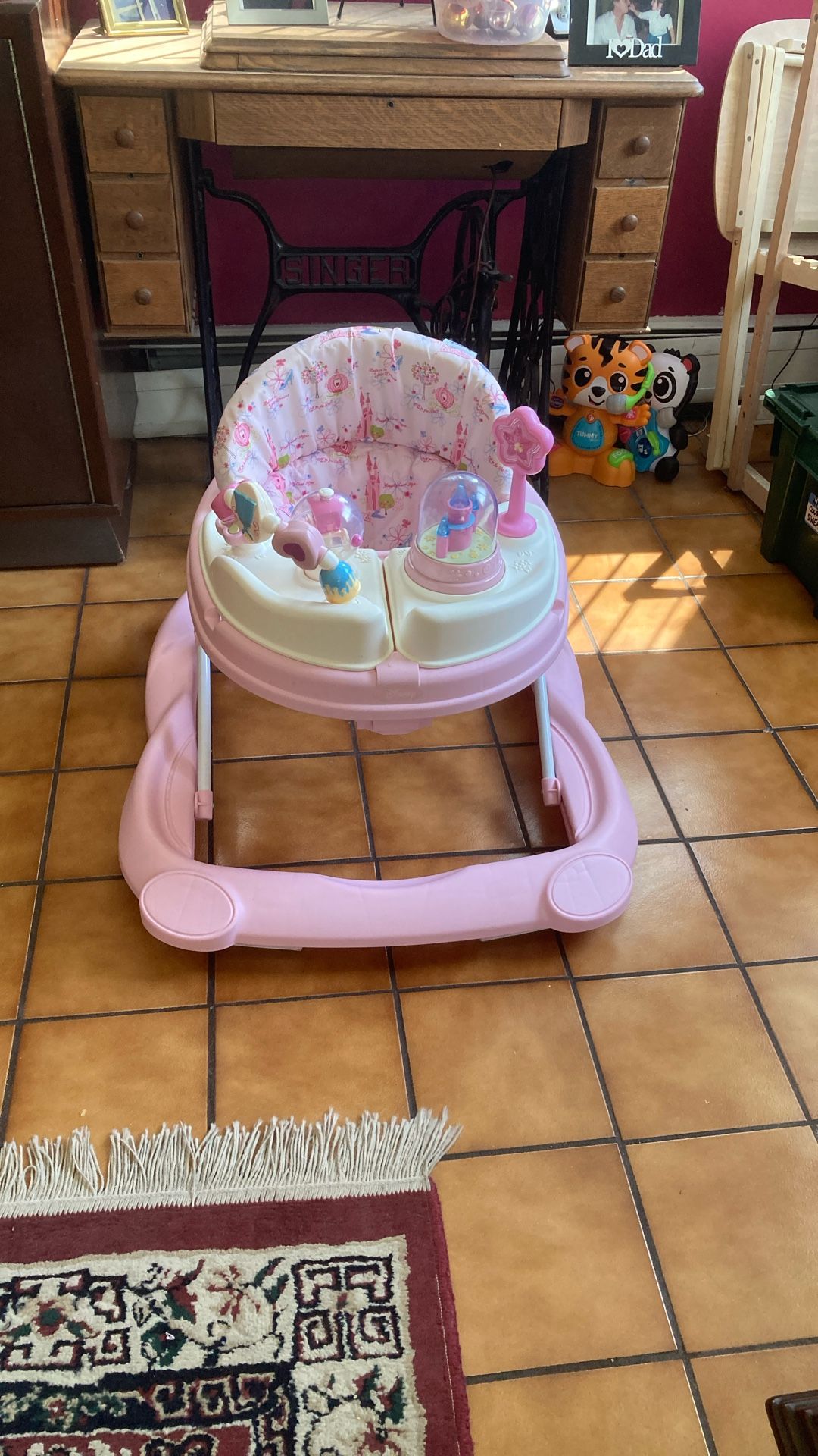 DISNEY CINDERELLA WALKER