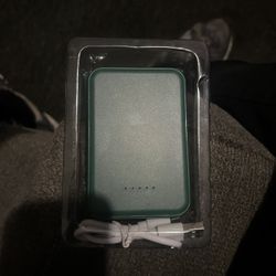 Wired/Wireless Powerbank