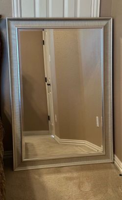 Beautiful Vintage Wall Mirror. Size: 35 3/4 wide length 50 1/2