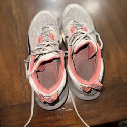 Giannis’s Basketball shoes 9.5