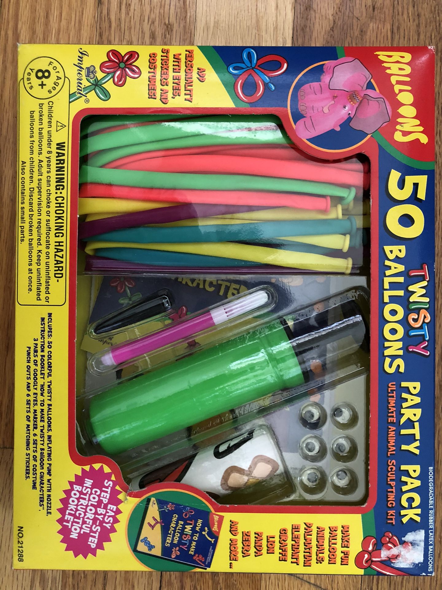 Twisty balloons 50 pack with pump