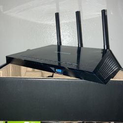 Net gear Nighthawk Router Ac1750