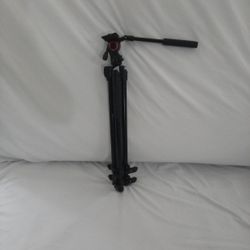 Manfrotto 290 Light  Tripod
