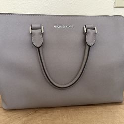 Michael Kors Signature Bag