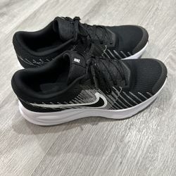 Nike Women’s Shoes Size 9.5