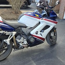 2007 Honda VFR800