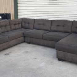 3 PIECE FABRIC SECTIONAL WITH CHAISE 